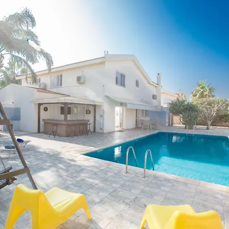 Villa At26 *