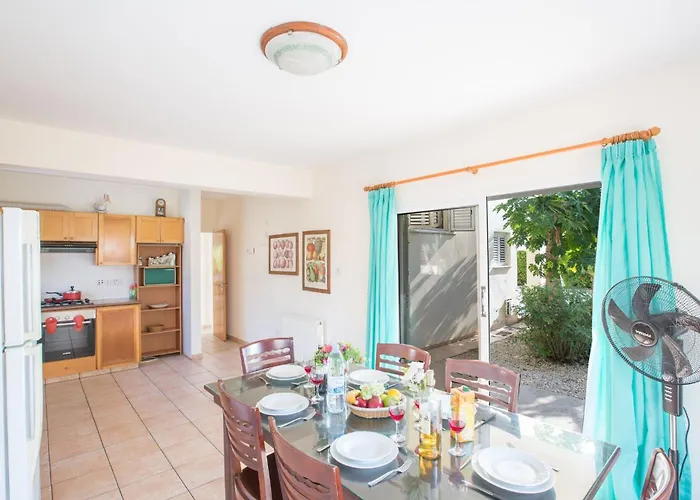 At26 Villa Ayia Napa