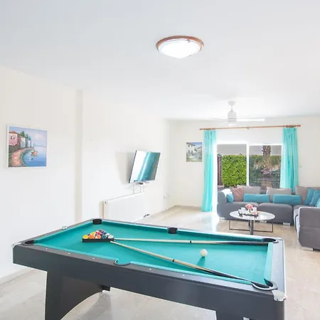 At26 Villa Ayia Napa