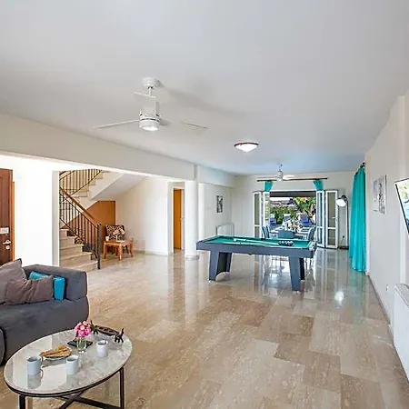 Villa At26 *