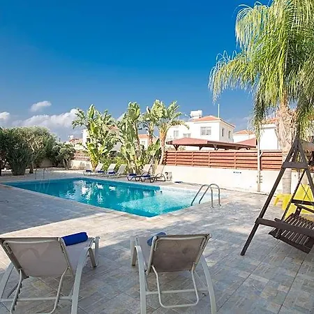 At26 Villa Ayia Napa