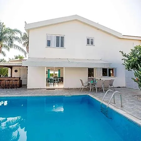 At26 Villa *